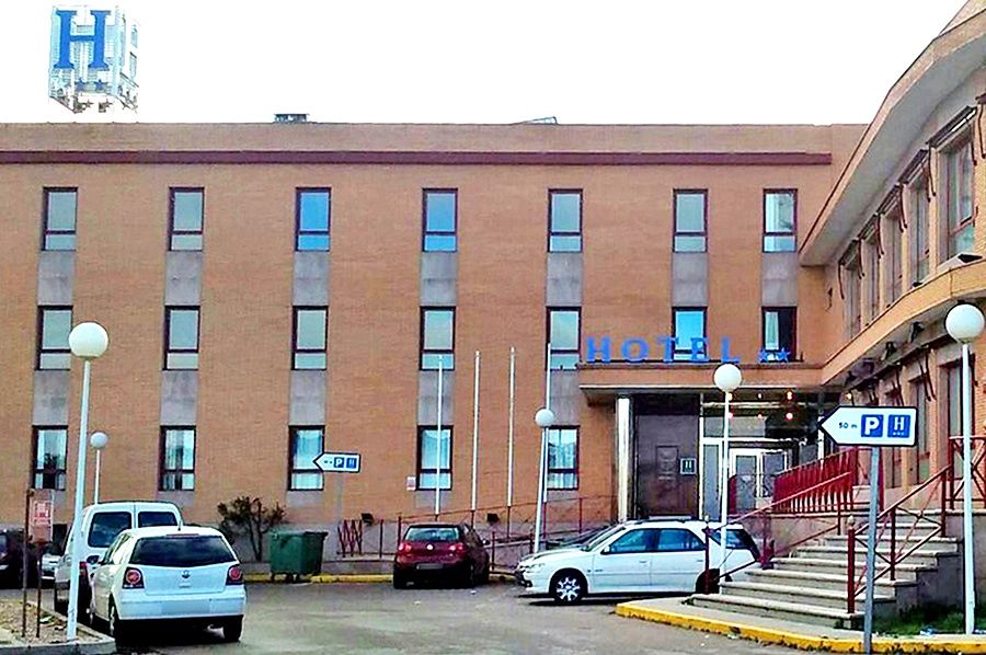 Hotel Humanes Уманес-де-Мадрид Екстер'єр фото